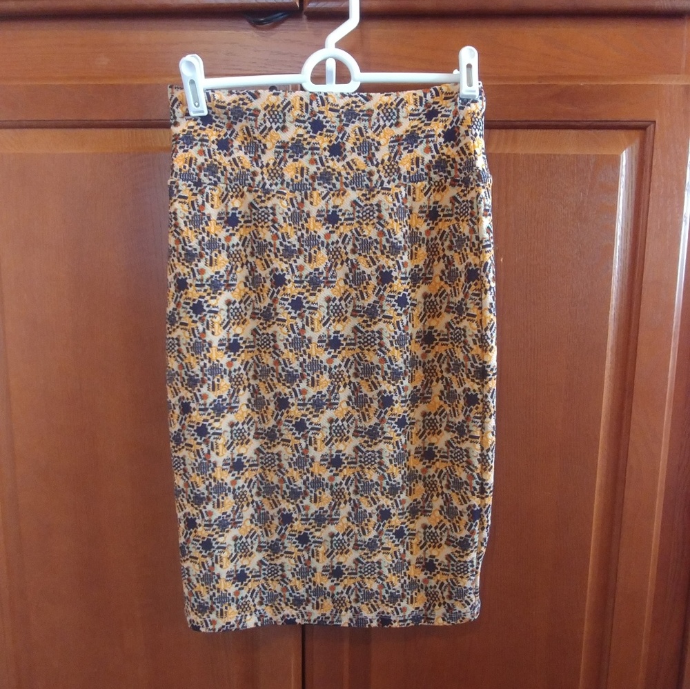 LuLaRoe Cassie Pencil Skirt